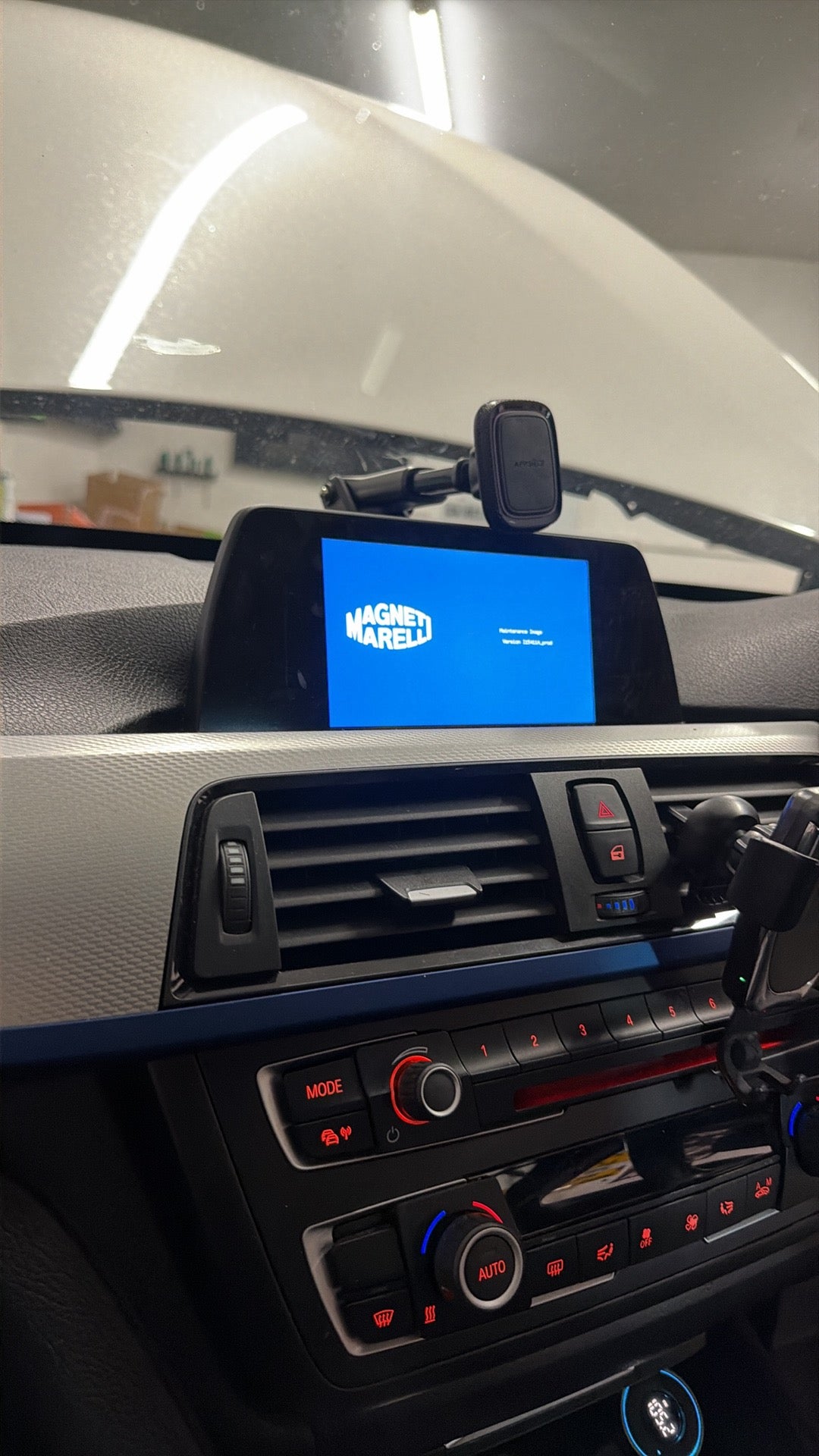 MINI F-SERIES iDRIVE REBOOTING REPAIR