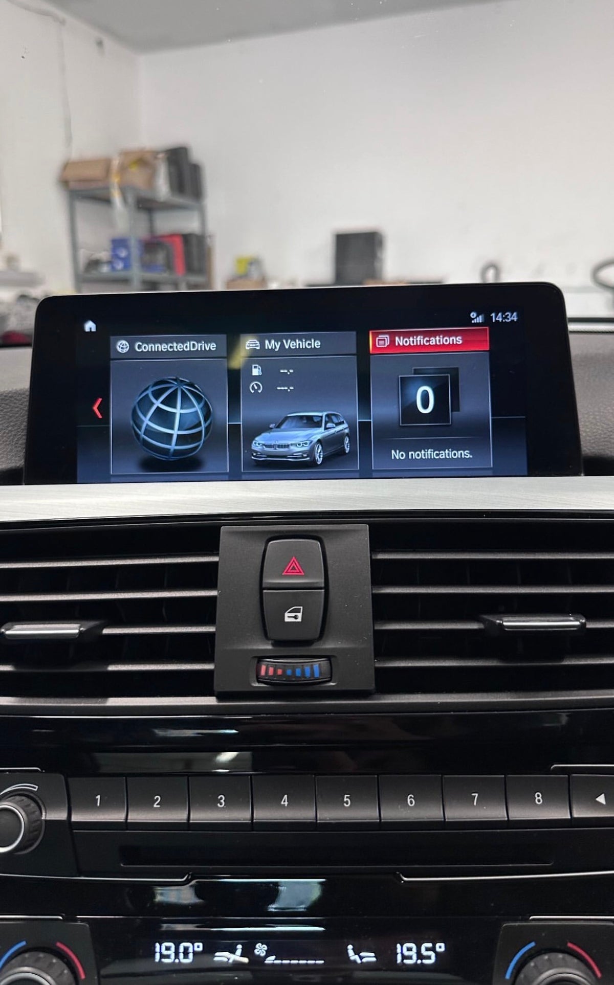 BMW NBT EVO ID6 Retrofit | 8.8" & 10.25" HD Apple CarPlay