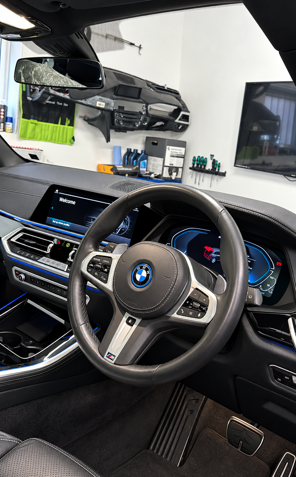 BMW OEM HEATED STEERING WHEEL RETROFIT (248) – GA Retrofits