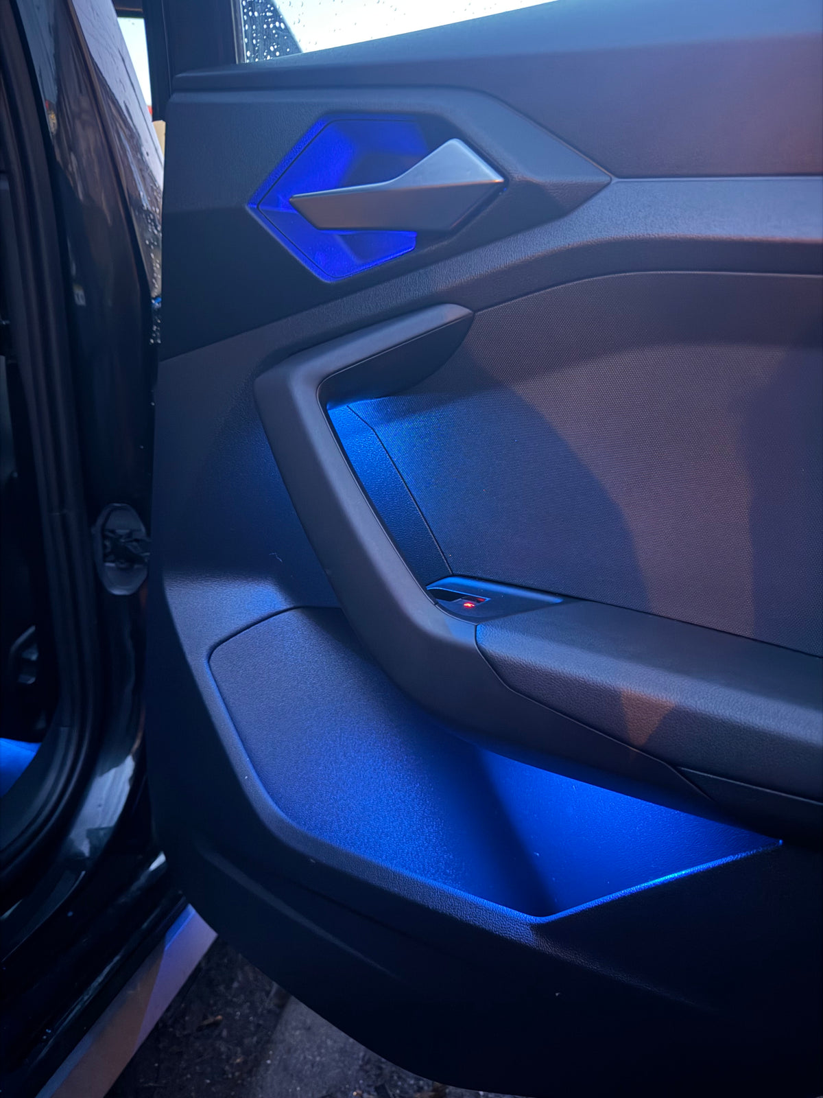 AUDI A1 OEM AMBIENT LIGHTING