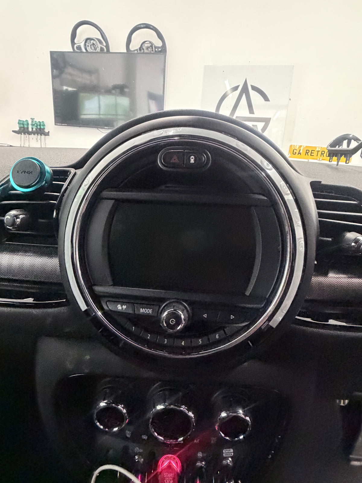MINI F-SERIES iDRIVE REBOOTING REPAIR