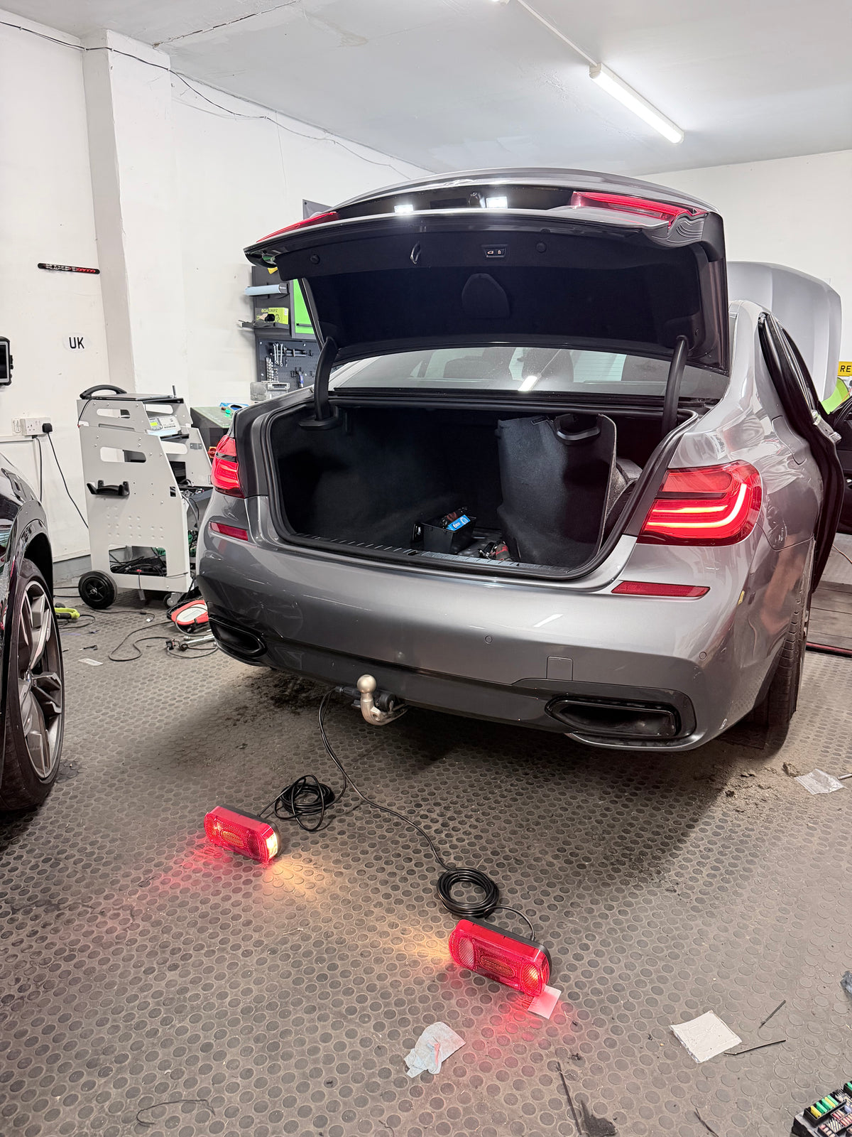 GENUINE BMW OEM SWIVEL TOWBAR RETROFIT