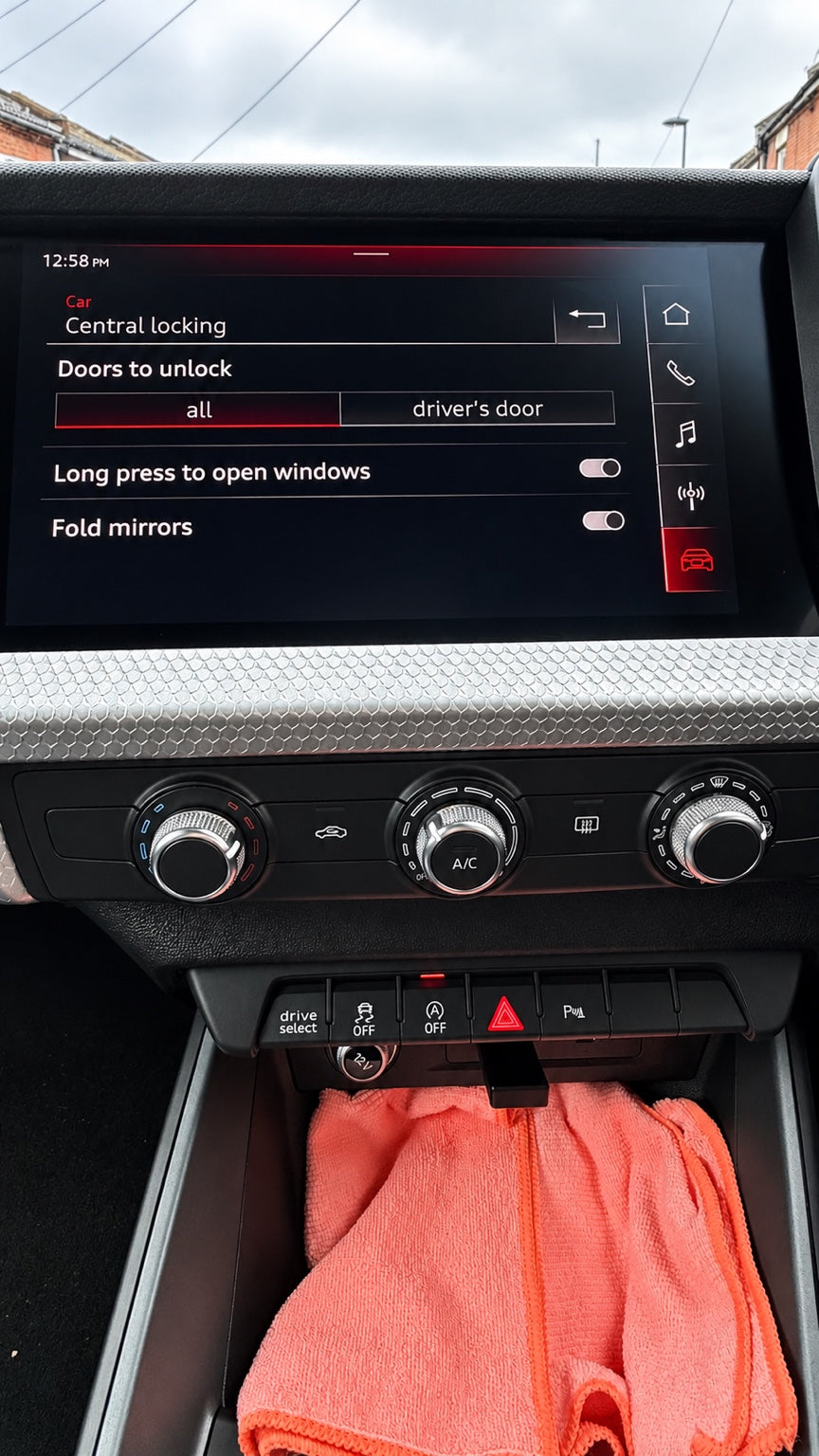 Audi A1 MMI fold mirrors setting