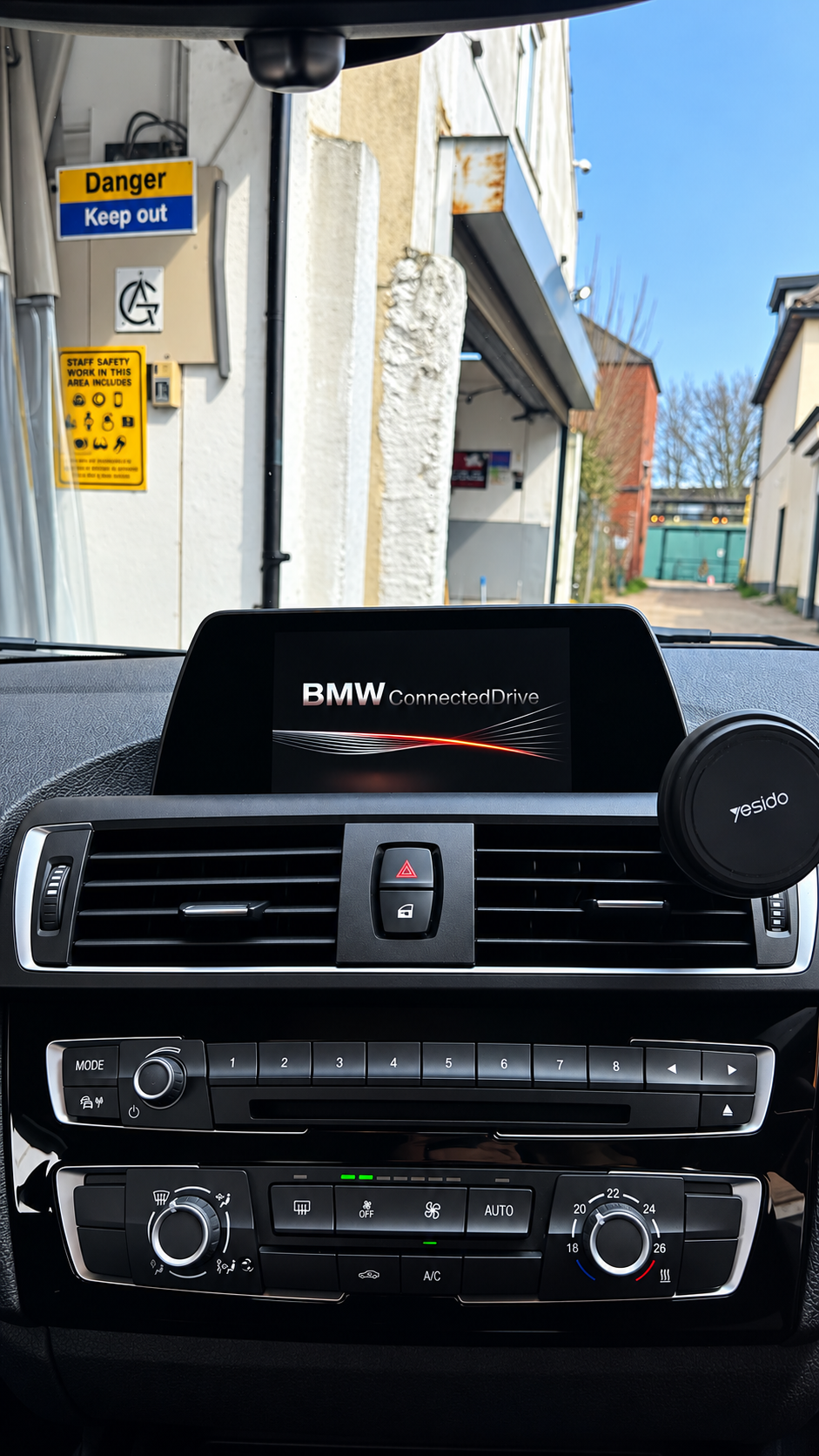 BMW HU Entry 1 iDrive reboot repair ConnectedDrive display